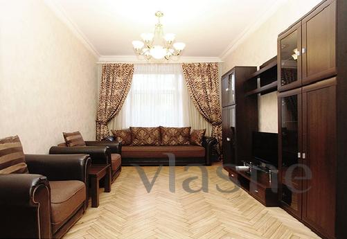 Daily rental rent studio apartment with excellent repair and