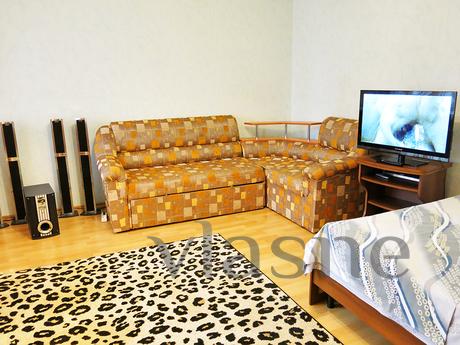 Apartment in the center, Wi-Fi, Omsk - apartment by the day