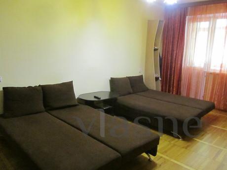 2 bedroom apartment for rent, Krasnodar - apartment by the day