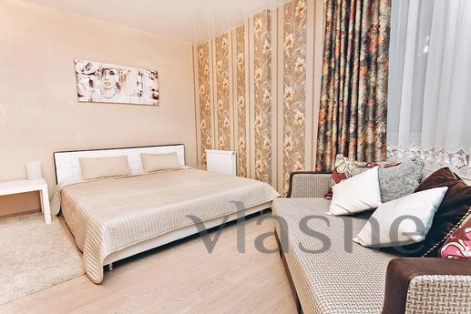 One bedroom apartment with designer renovated rented for dai