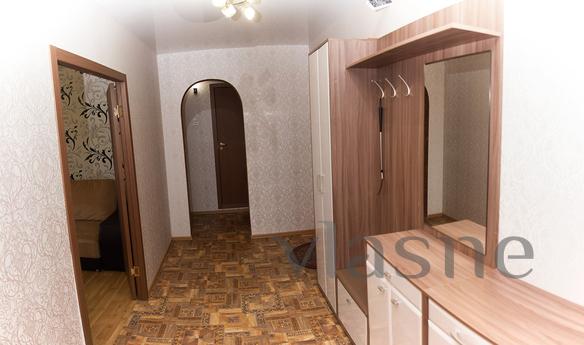 2 bedroom apartment near City Mall, Novokuznetsk - apartment by the day