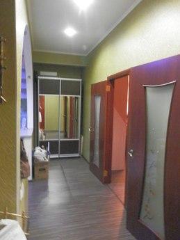 2-bedroom apartment in the center, Odessa - apartment by the day