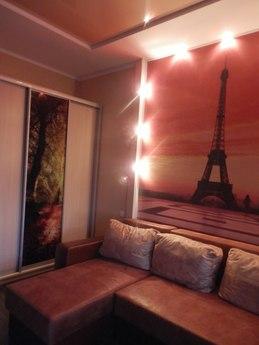 2-bedroom apartment in the center, Odessa - apartment by the day