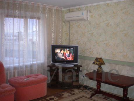 Apartment for rent with a sea view, Sevastopol - apartment by the day