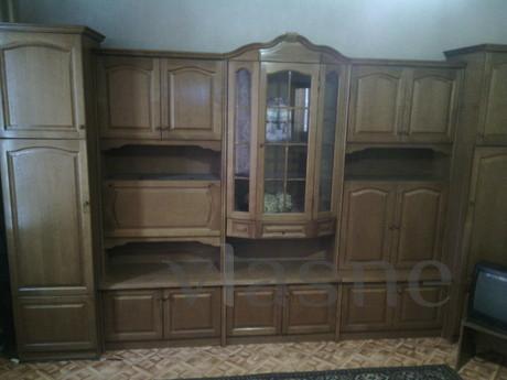 Two-bedroom apartment in the city center, Barnaul - apartment by the day