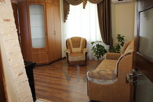 2-bedroom apartment in a new house, Odessa - apartment by the day