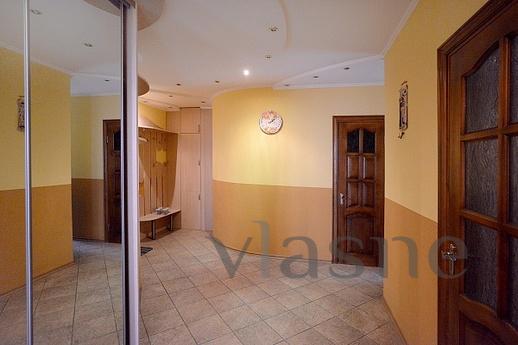 Rent apartment, proprietress, Yekaterinburg - apartment by the day