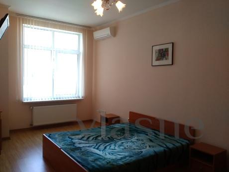 Arcadia, 5 minutes from the sea, Odessa - apartment by the day