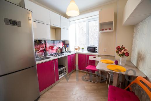 2 bedroom apartment for rent, Omsk - apartment by the day