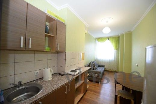 1 Bedroom clean apartment in the center, Tyumen - apartment by the day