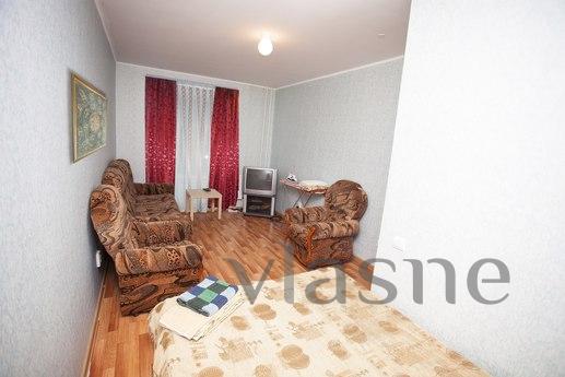 1 Bedroom bright apartment Economy, Tyumen - apartment by the day