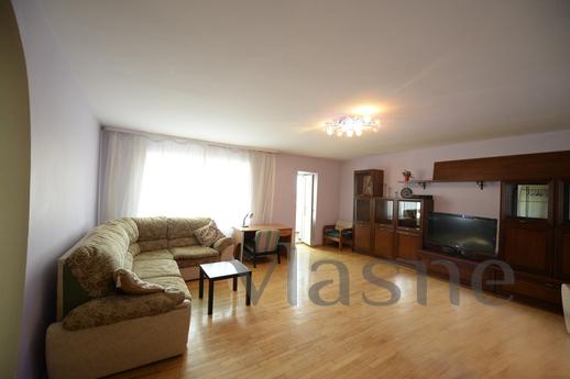 Four large apartment, Tyumen - apartment by the day