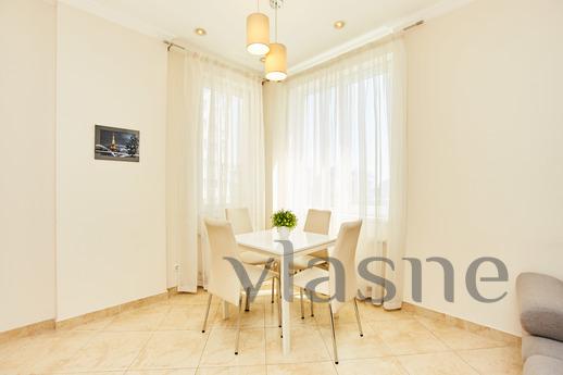 2 rooms in the Chudo City with a view to, Odessa - apartment by the day