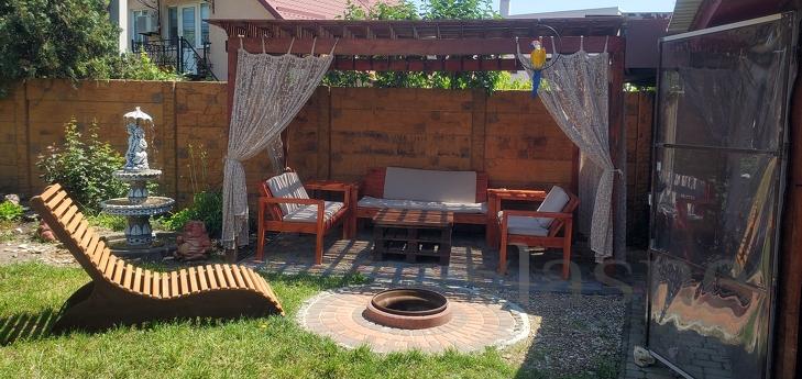 I rent a summer house, Chernomorsk (Illichivsk) - apartment by the day