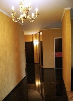 Excellent 2 bedroom. Only for families!, Krasnoyarsk - apartment by the day