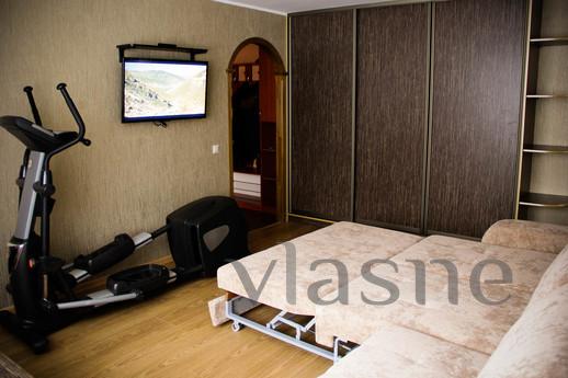 large renovated apartment in the center, Omsk - apartment by the day