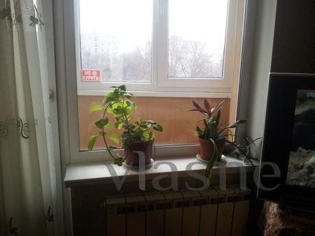 Apartment with repair near the metro, Kharkiv - apartment by the day