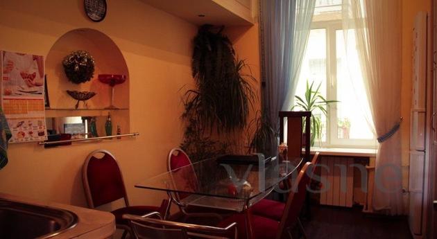 Hostel in the center of Kiev Khreschatyk, Kyiv - apartment by the day