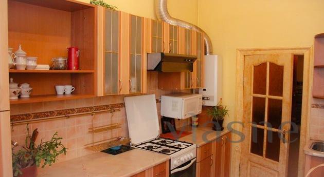 Hostel in the center of Kiev Khreschatyk, Kyiv - apartment by the day