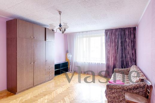 Apartment for Rent at Prospekt Mira, Moscow - apartment by the day