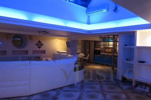 Exclusive apartment with glass roof, Moscow - apartment by the day