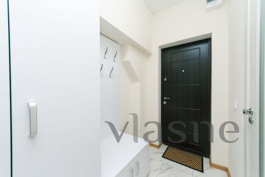 Two-room apartment in the SmartHouse residential complex, near the subway., Kyiv - apartment by the day