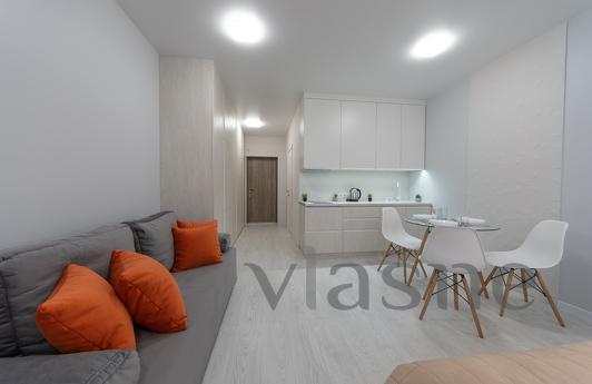 Quiet studio with panoramic views., Kyiv - apartment by the day