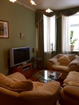 Rent 2-bedroom apartment. Renovated, nice furniture, dishes,