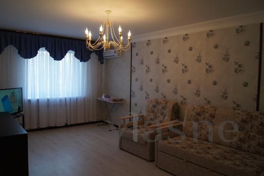 One-bedroom apartment near Neftegaz, Tyumen - apartment by the day