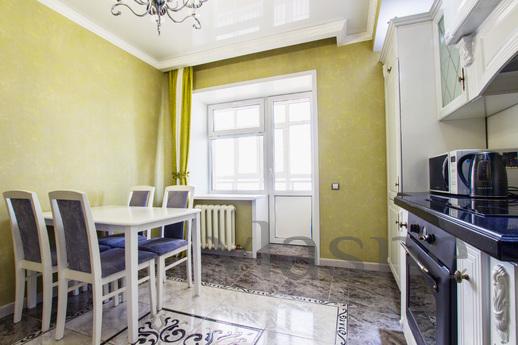 Excellent 3 bedroom apartment, Astana - apartment by the day