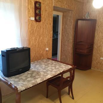 Rent daily my modest house, Chernomorsk (Illichivsk) - apartment by the day