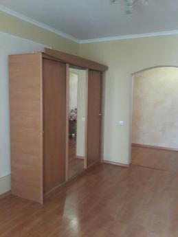 Rent daily 2-bedroom. Flat, Chernomorsk (Illichivsk) - apartment by the day