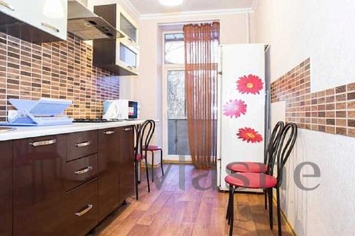 Two-bedroom, for the newcomers, Kemerovo - apartment by the day
