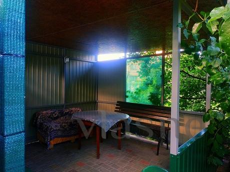 Rooms in the private sector, Chernomorsk (Illichivsk) - apartment by the day