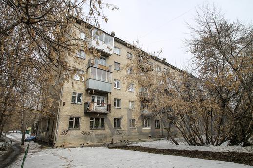 Двухкомнатная квартира на Восточной, Екатеринбург - квартира посуточно