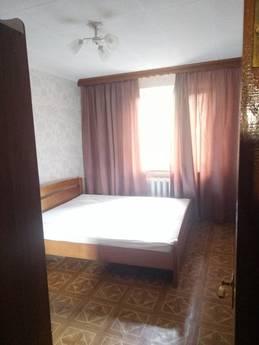 3 rooms apartment by the day in Ilyichev, Chernomorsk (Illichivsk) - apartment by the day