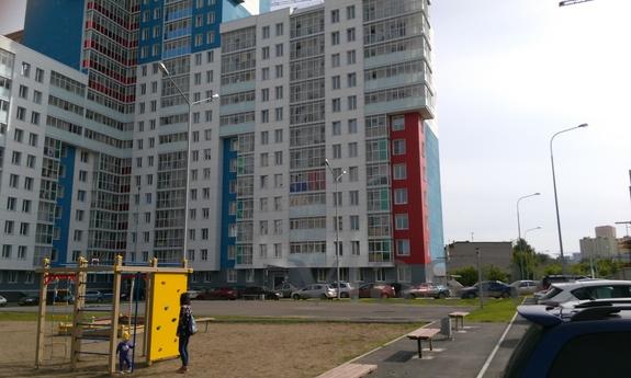 studio apartment near the merry-go-round, Perm - apartment by the day