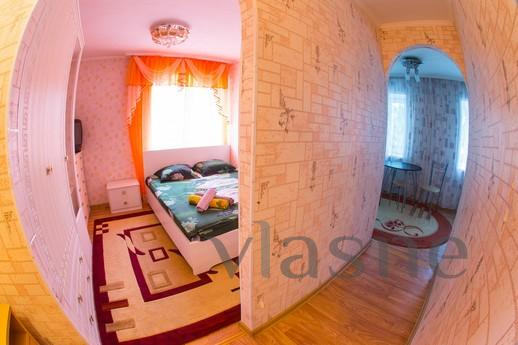 1-bedroom apartment in the city center, Kostanay - apartment by the day