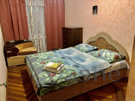 3 bedroom apartment in the center, Cherkasy - apartment by the day