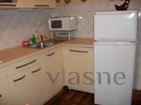 3 bedroom apartment in the center, Cherkasy - apartment by the day