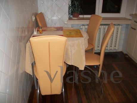 3 bedroom apartment in the center, Cherkasy - apartment by the day