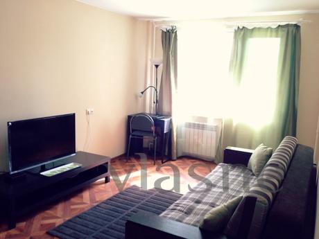 For rent daily clean, bright, spacious 1-bedroom apartment w