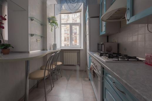 Квартира в красивом месте центр города, Киев - квартира посуточно