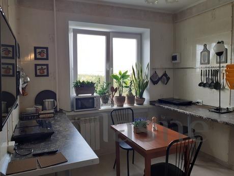 I rent a place in a cozy clean apartment, Novosibirsk - apartment by the day