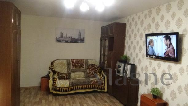 1 bedroom apartment near the Kremlin, Veliky Novgorod - apartment by the day