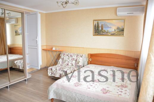 Daily st.Massandrovskaya, Yalta - apartment by the day