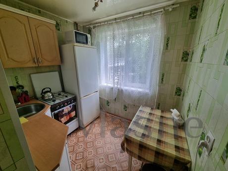 2-room apartment on Gagarina, Zlatoust - apartment by the day