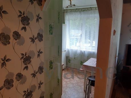 2-room apartment on Gagarina, Zlatoust - apartment by the day