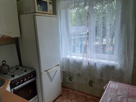 2-room apartment on Gagarina, Zlatoust - apartment by the day