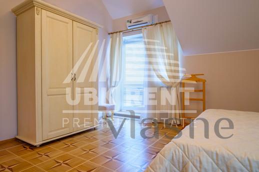 Daily Cottage Village "South Legen, Yalta - apartment by the day